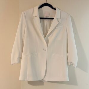 Cinq à Sept Classic White Blazer